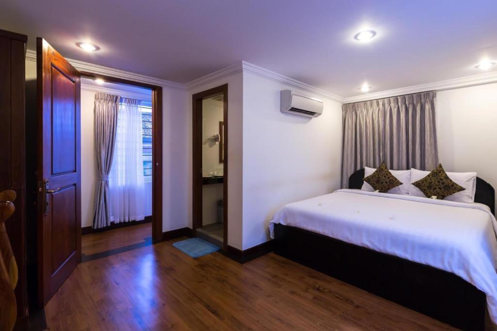 Angkor Ry Boutique Hotel Siem Reap Exterior photo